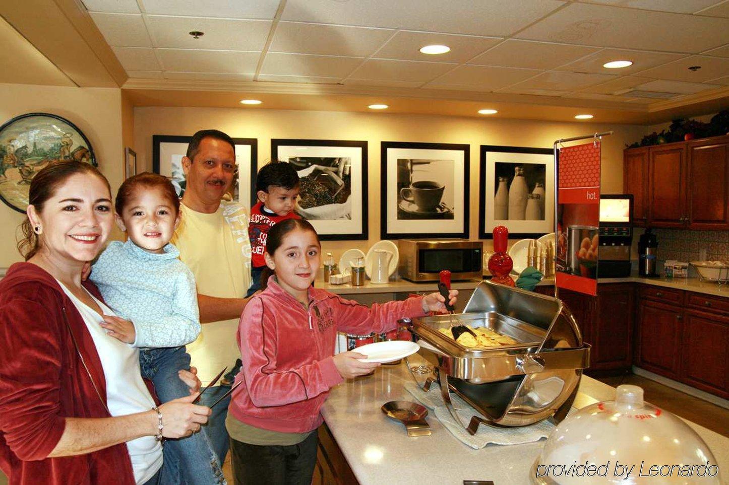 Hampton Inn & Suites Tucson Mall Ресторан фото