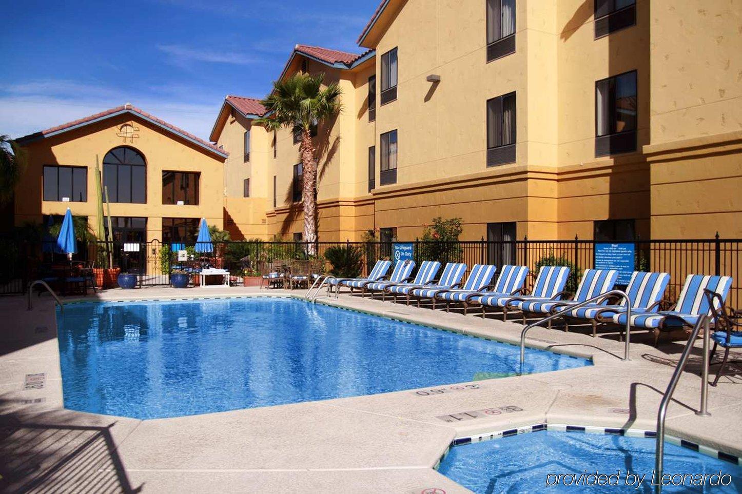 Hampton Inn & Suites Tucson Mall Зручності фото